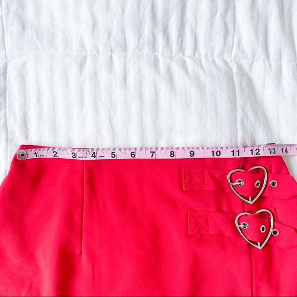 Superdown Heart Buckle Mini Skirt - Picture 6 of 7